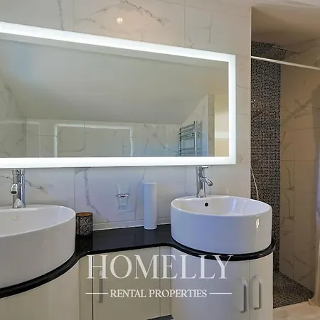 Elegante Avec Piscine A - Chrystal Villa *