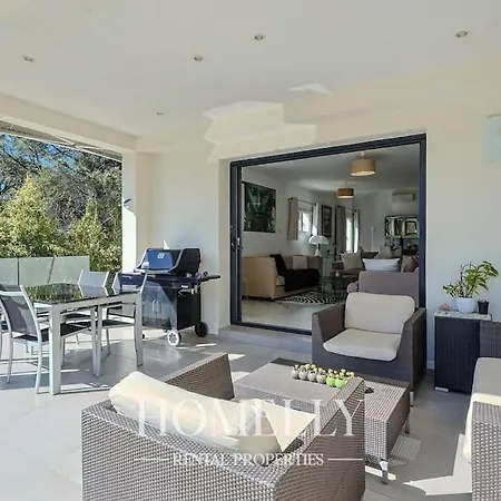Elegante Avec Piscine A - Chrystal Villa *